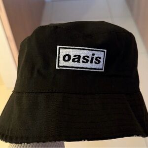 NEW Oasis Black Bucket Hat